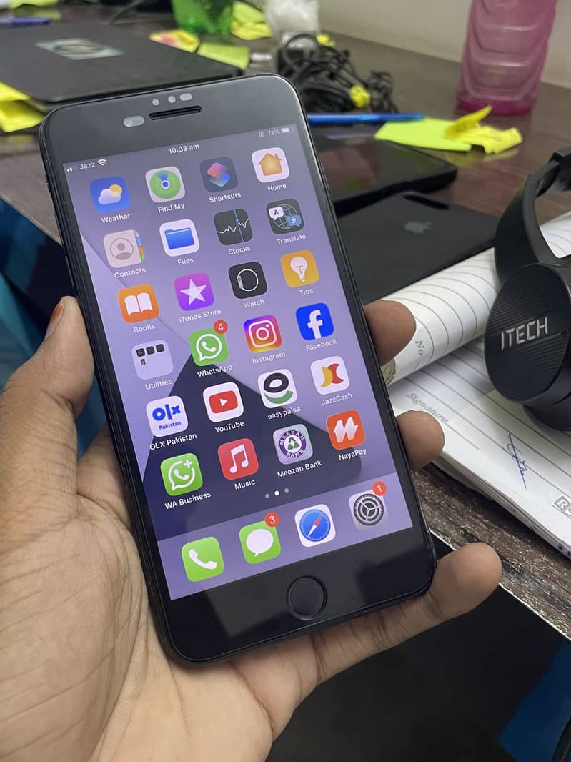 Iphone 7plus 128gb pta 4