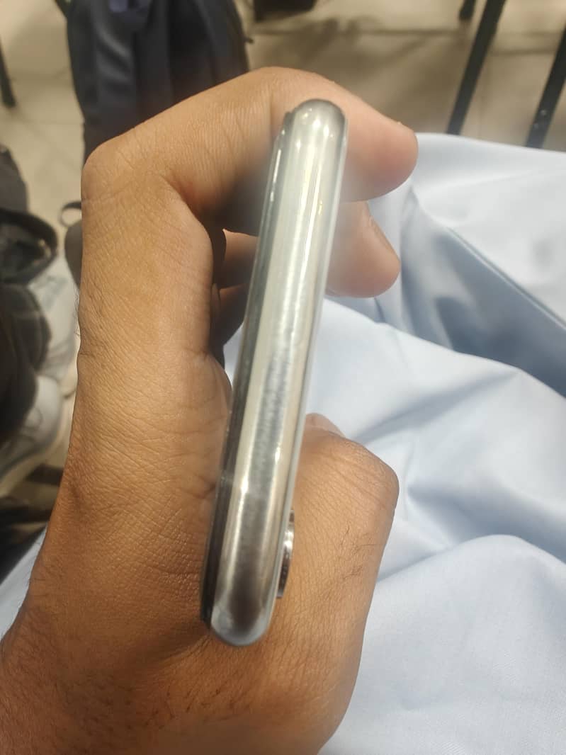 iPhone X 5