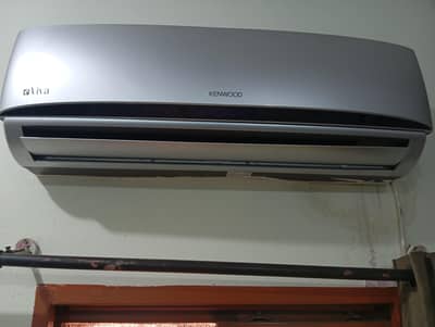 Kenwood Split AC - eSmart (Extremely Good Condition)