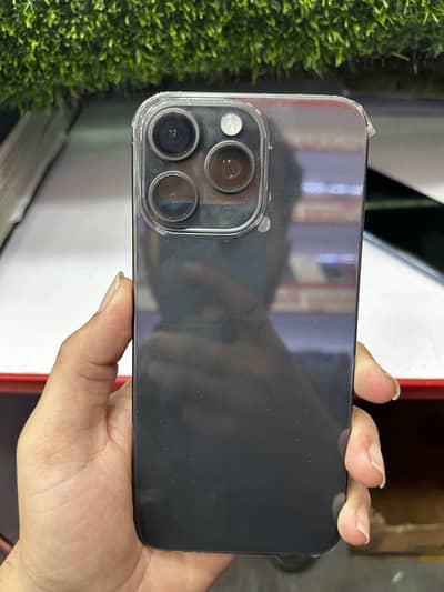 IPHONE 15 pro max 10/9