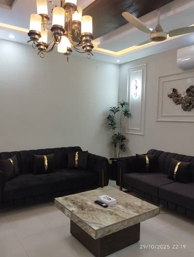 10 Marla Brand New Upper Portion For Rent Beautiful & Spacious Tulip Block, Bahria Town, Lahore