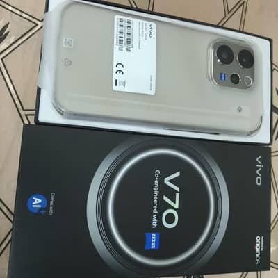 vivo v70 5g 12 rame 256 mamry for sale
