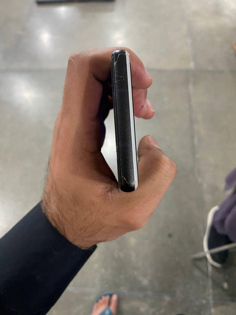 Google pixel 6a 4
