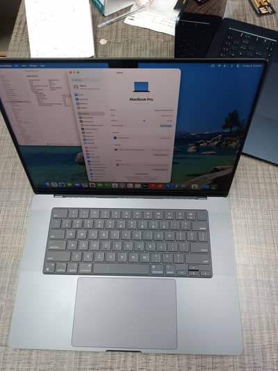 MACBOOK PRO M3 2023 16 INCH 18GB RAM 512GB 12 CPU 18 GPU 12 CC 100 HLT