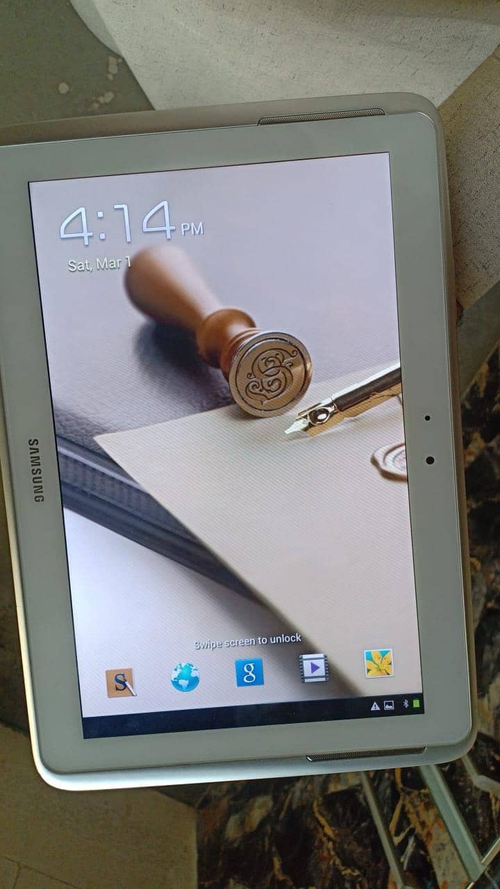 Samsung Note 10.1 Tablet 0
