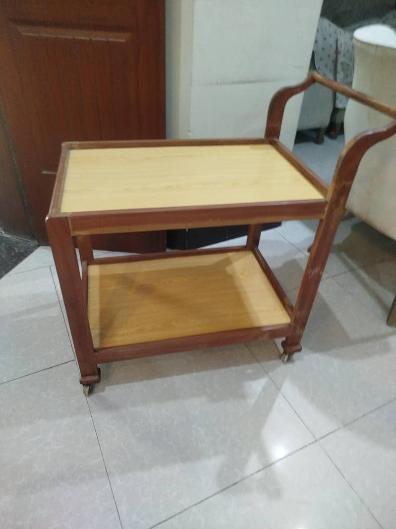 Tea trolley 0