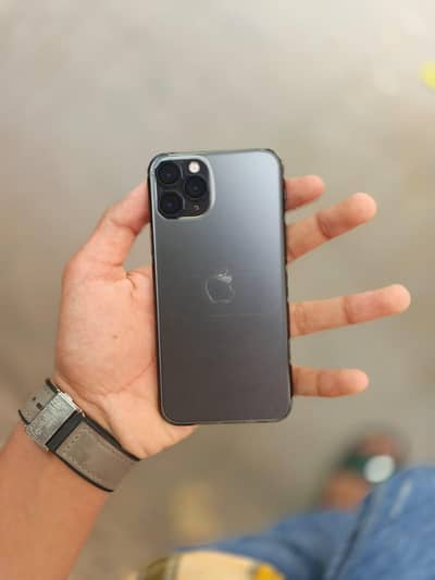 Iphone 11 pro urgent sale