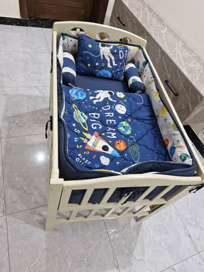 Wooden Baby Crib/Cort with