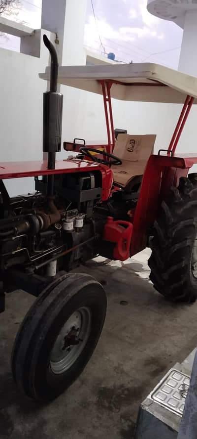 260 Tractor new condition