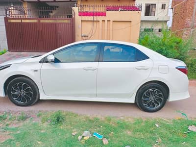 Toyota Corolla Altis 1.6 2023