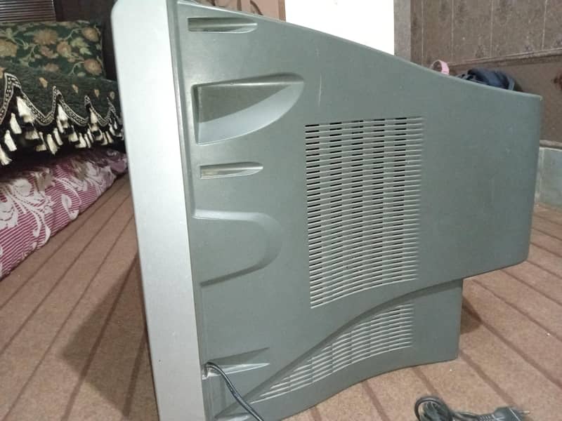 singer TV 2