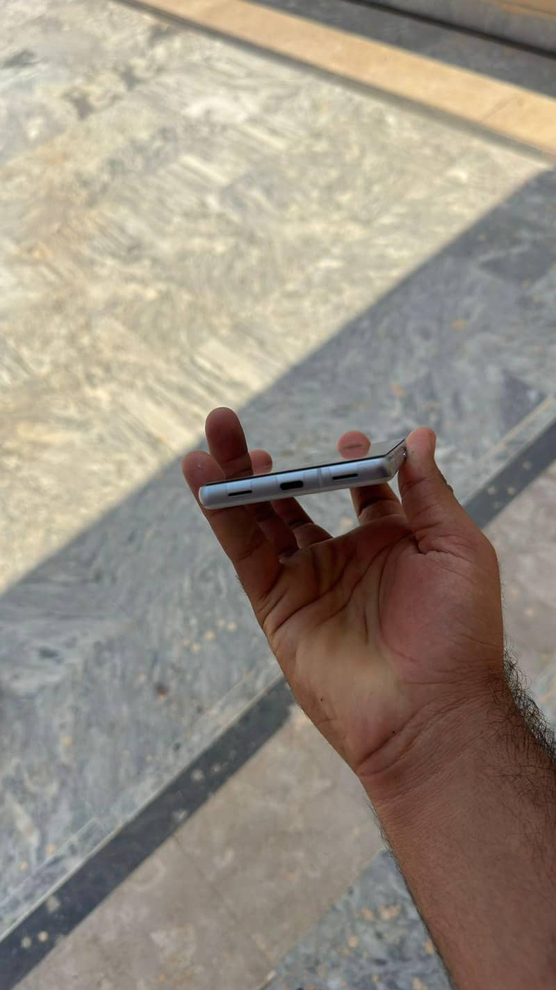pixel 7A 4