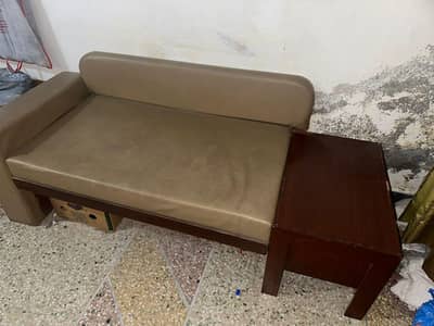 Single sofa