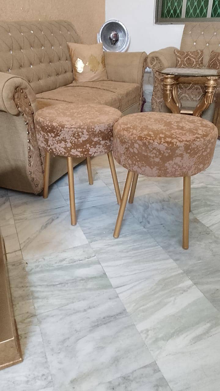 stylish stools 0