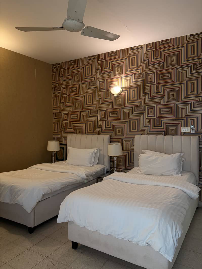 Single bed(s) 0