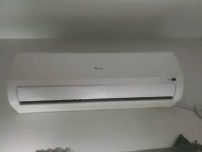 Gree Non- inverter Air conditioner