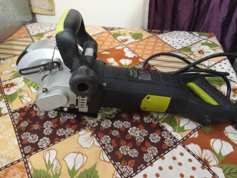 Grinder Machine 1