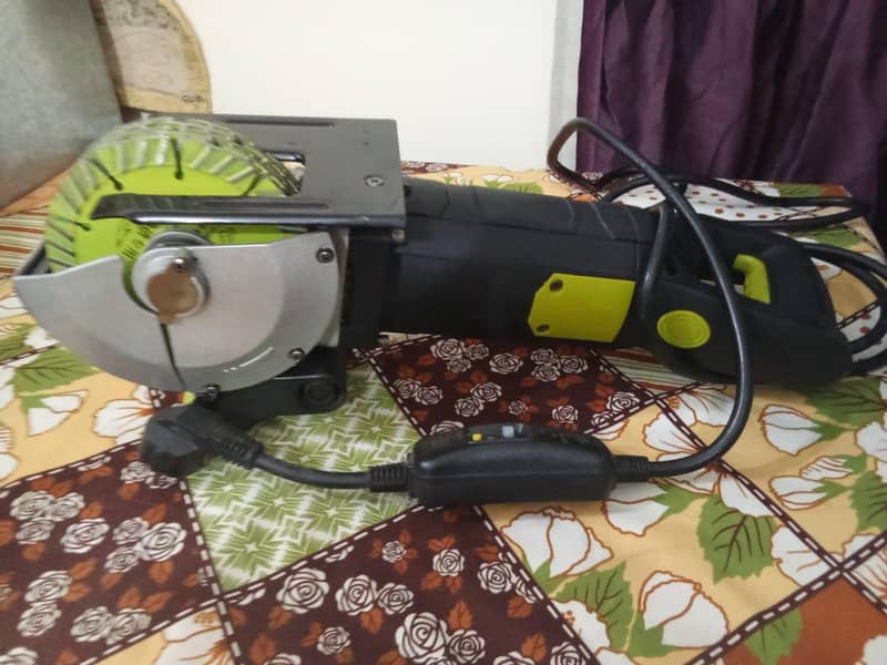 Grinder Machine 3
