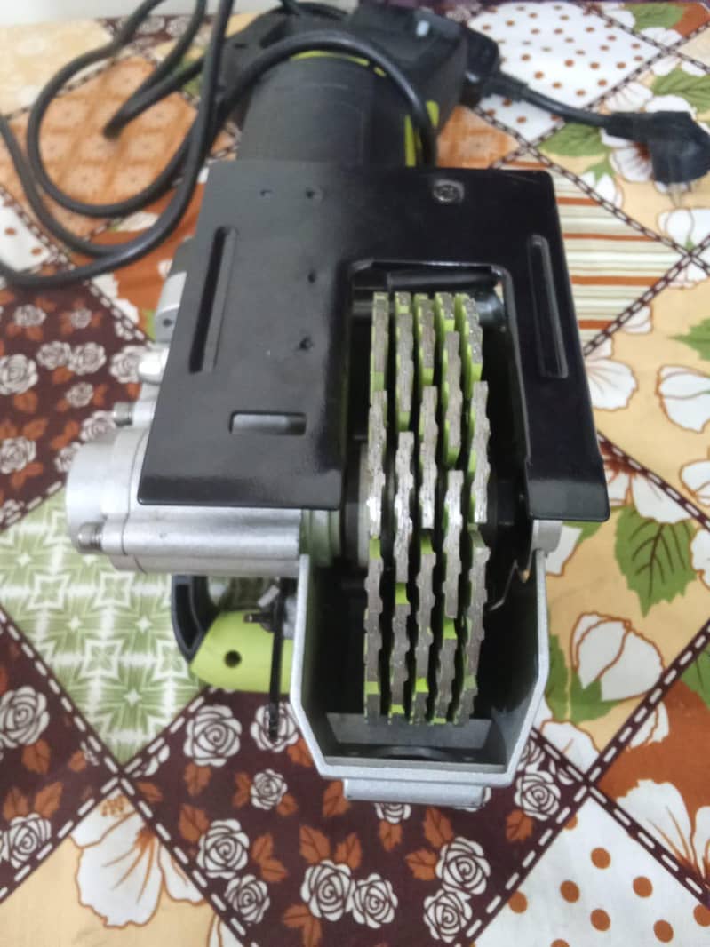 Grinder Machine 5