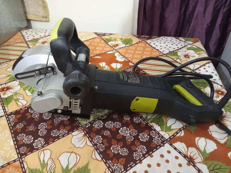 Grinder Machine 15