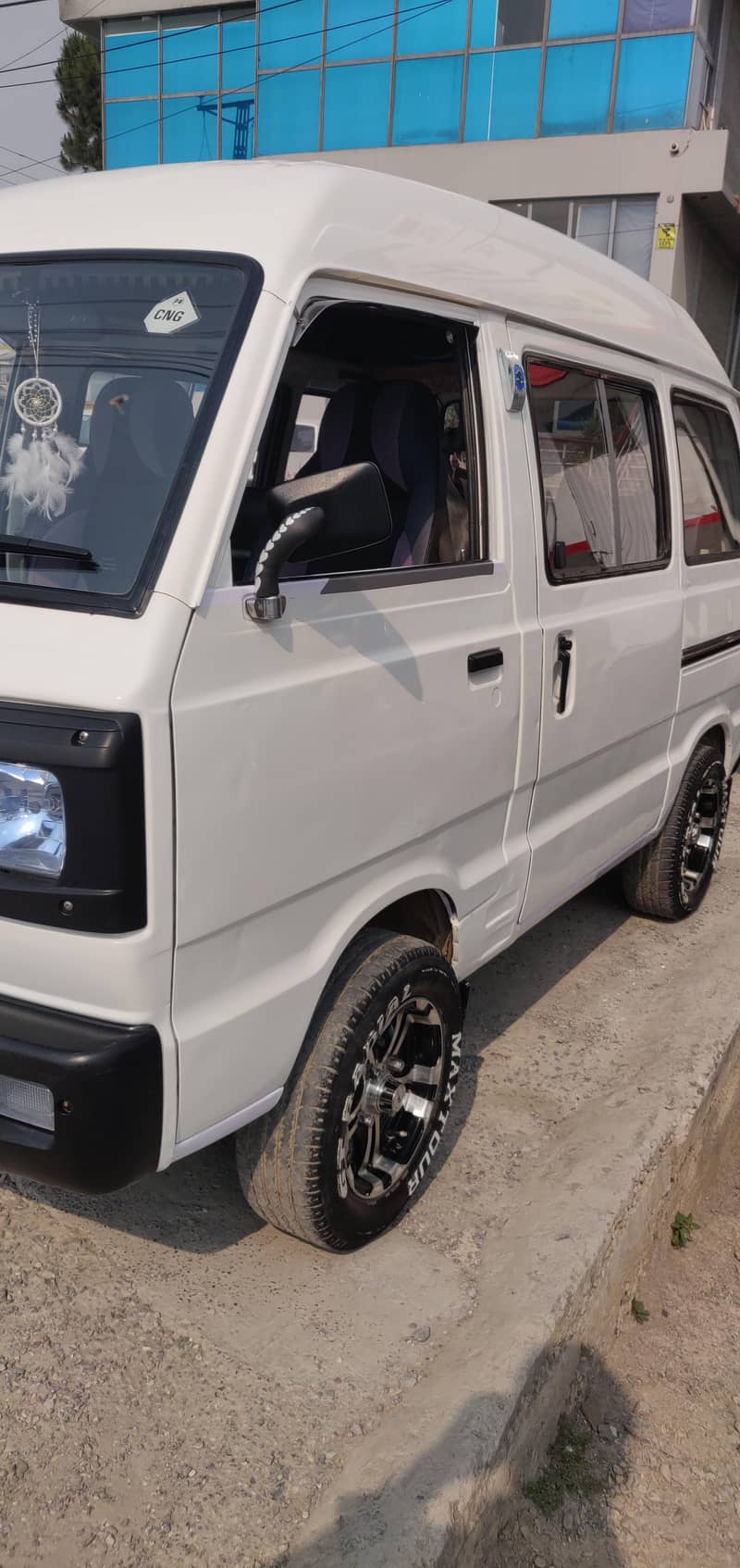 suzuki bolan 3