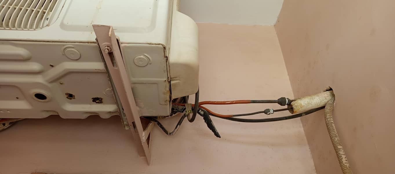 Gree 1 ton Ac split 1