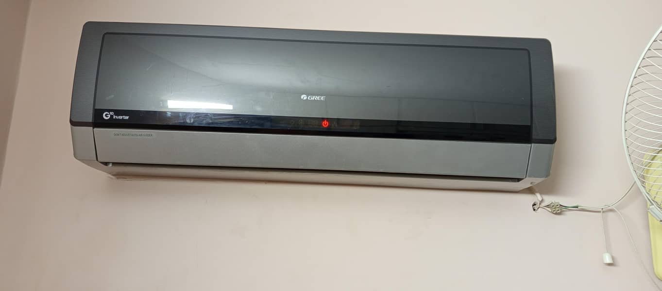 Gree 1 ton Ac split 4