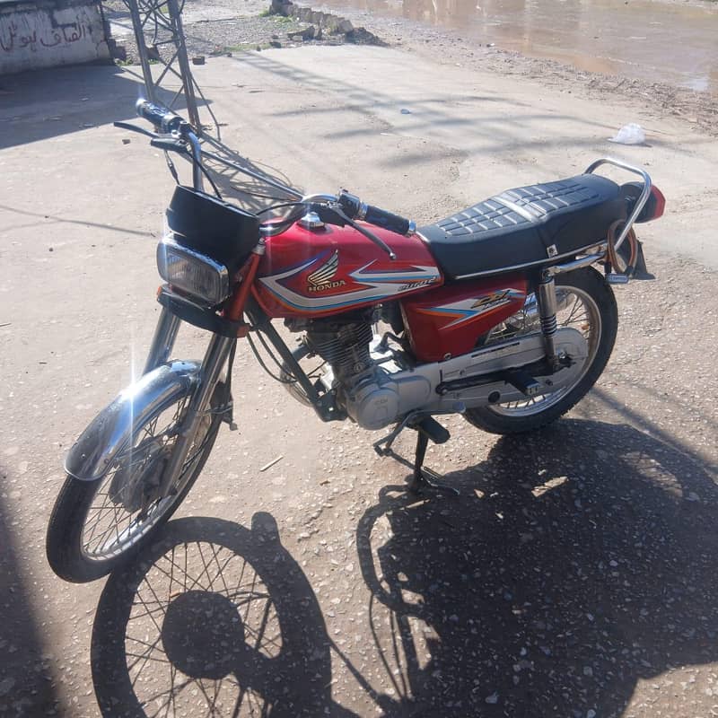 2016 model 125 1