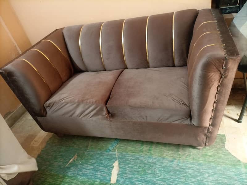 7 seater sofa 0
