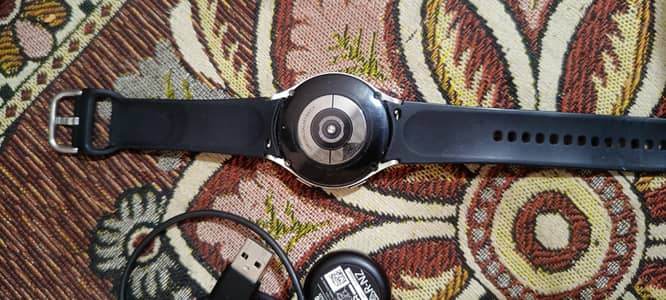 SAMSUNG GALAXY WATCH 4 ,