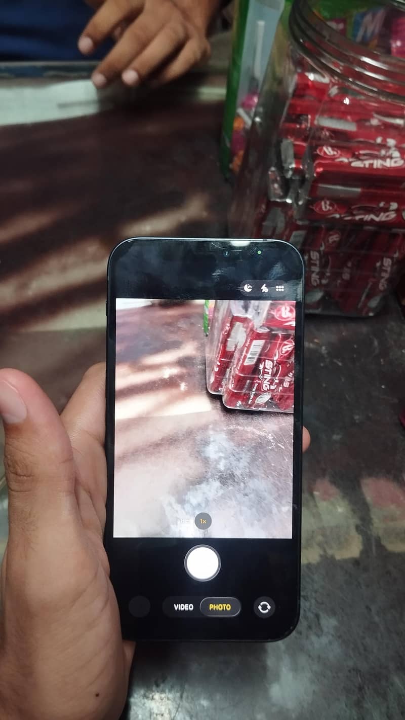 iPhone 12 4