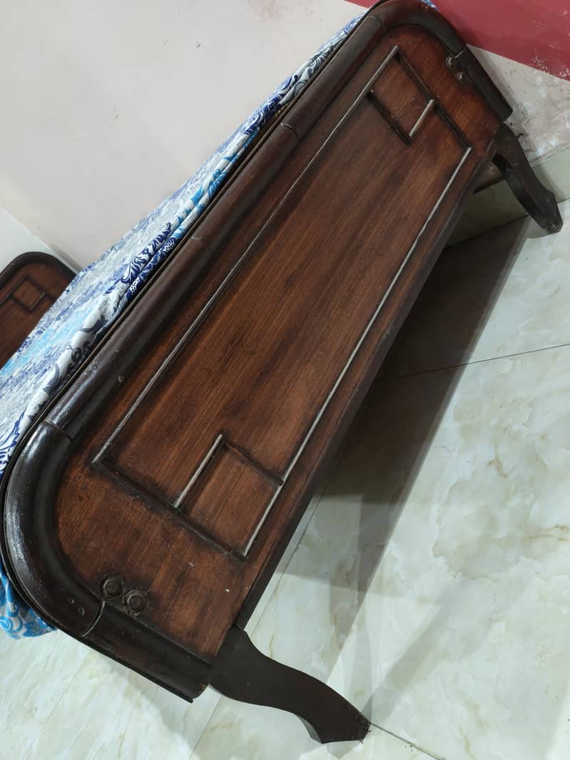 Single Bed 2
