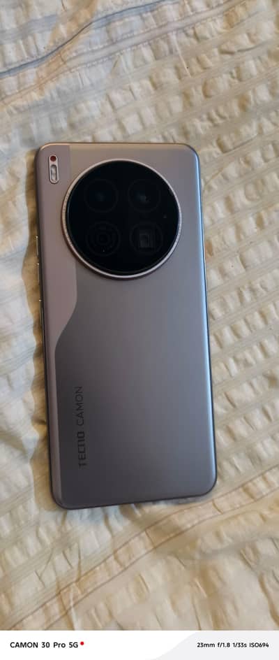 Techno Camon 40 premier 5g