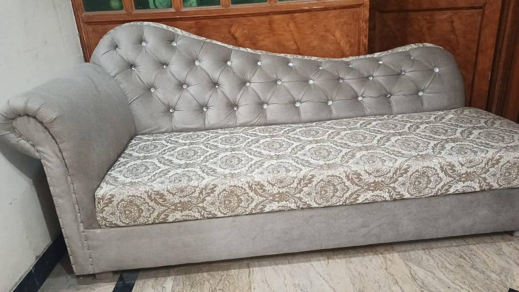 dewan sofa 1