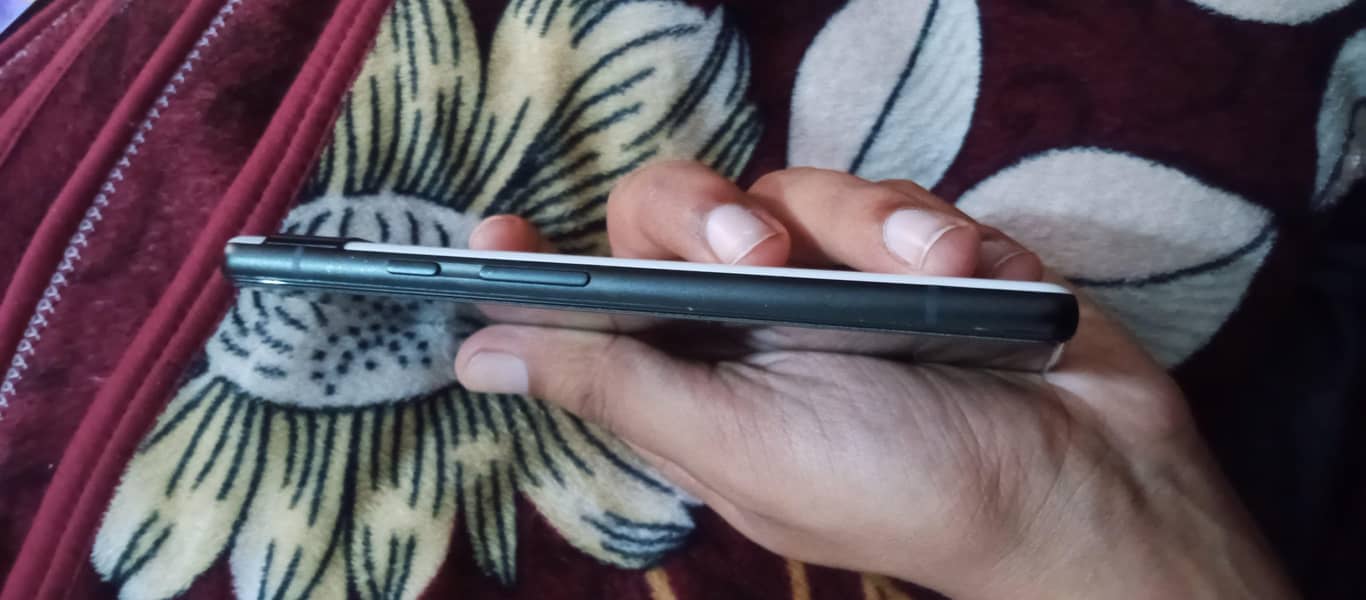 pixel 6a 5