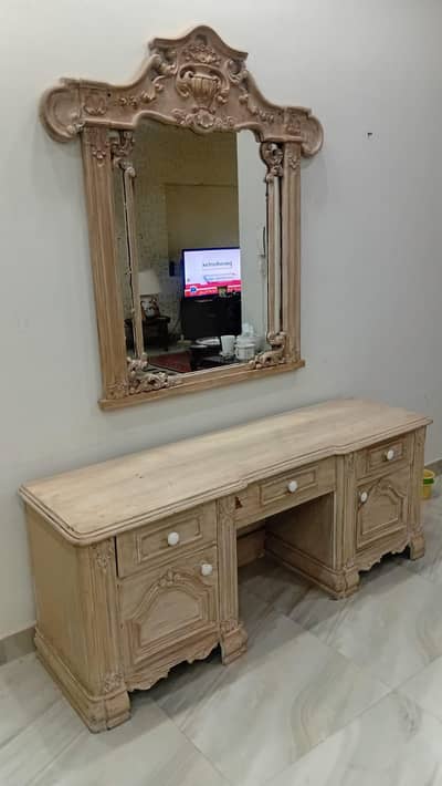 King bed  without mattress.  only five years old ,solid oak wood . .