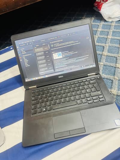 Dell Latitude E5470 Core i5 6th 256gb/8gb 4 hours