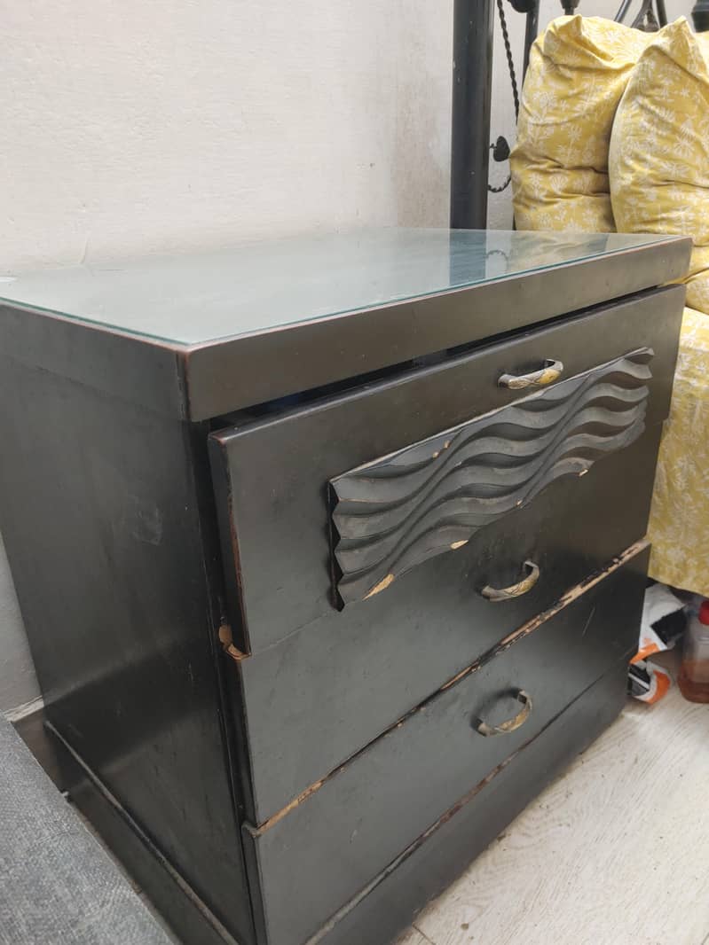 Bed side table 0
