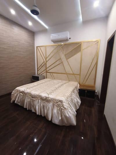 Corner 4 Beds 4 Marla Triple Story House for Sale in New Iqbal Park Cantt Lahore