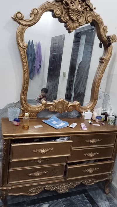 deco polish bed