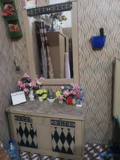 Bed + dressing  table for sale