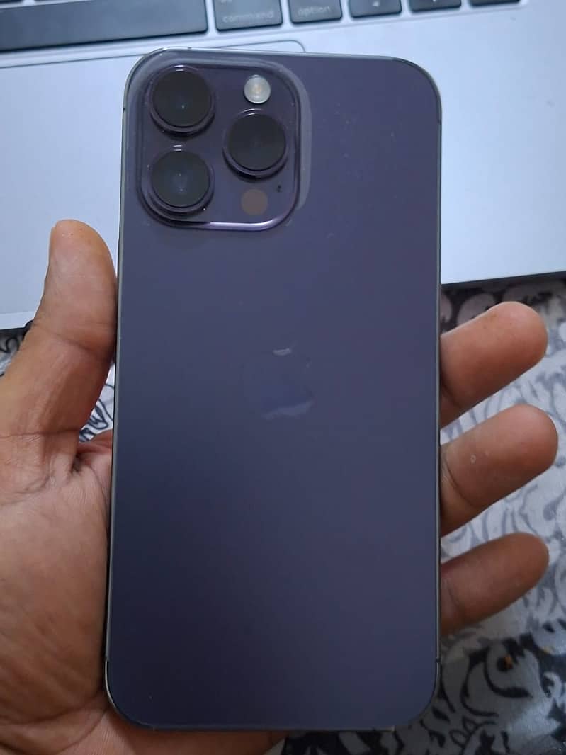 iPhone 14 Pro Max 1