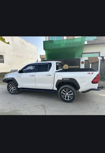 Toyota Revo V Rocco Style 2018 Model