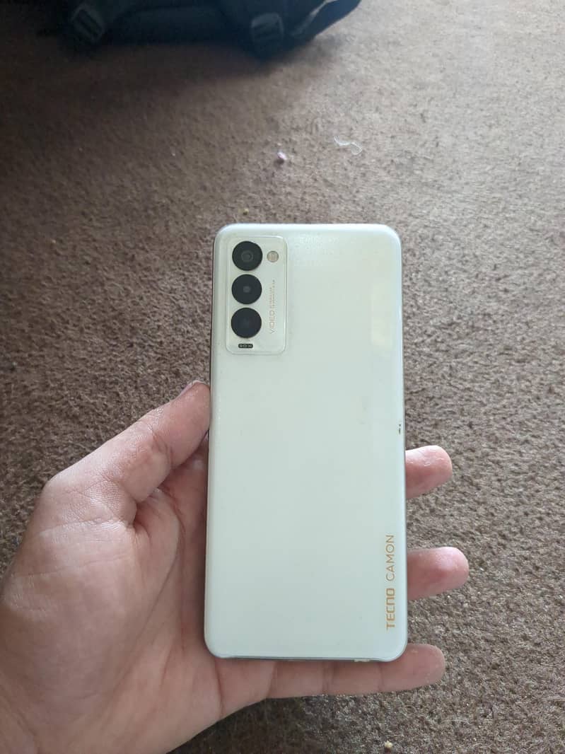 Tecno Camon 18p 2