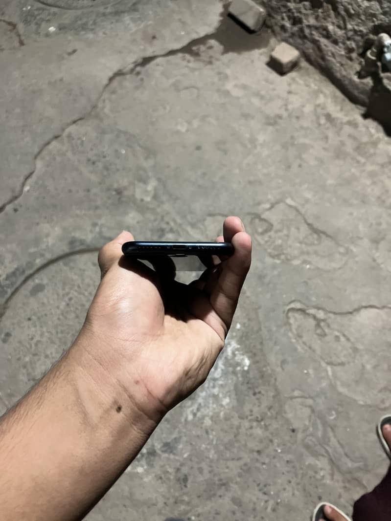 Iphone Se 3rd generation 4