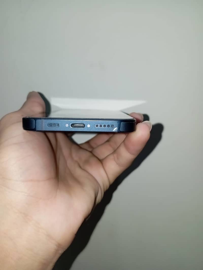 iPhone 14 7