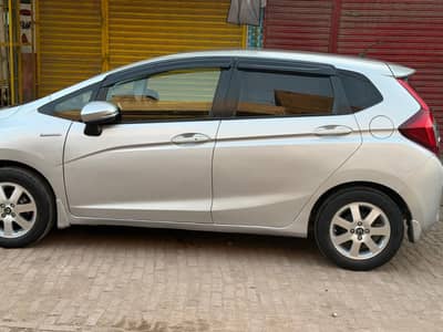 Honda Fit 2014/2018 Full option