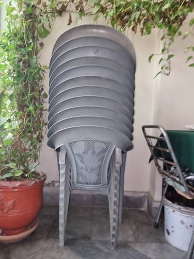 Chairs for Urgent Sale in MIRPUR AJK