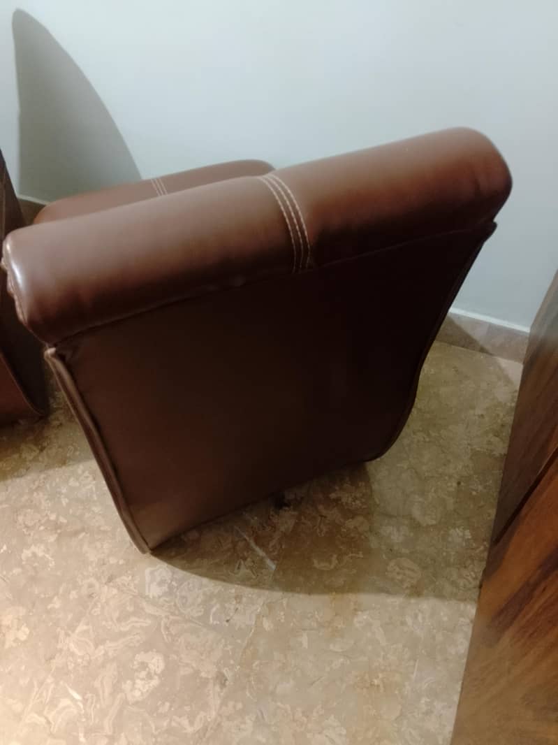 2 setar sofa 1