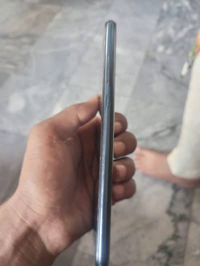 Huawei phone for sale. 4/64.03085372755. no box and charger.